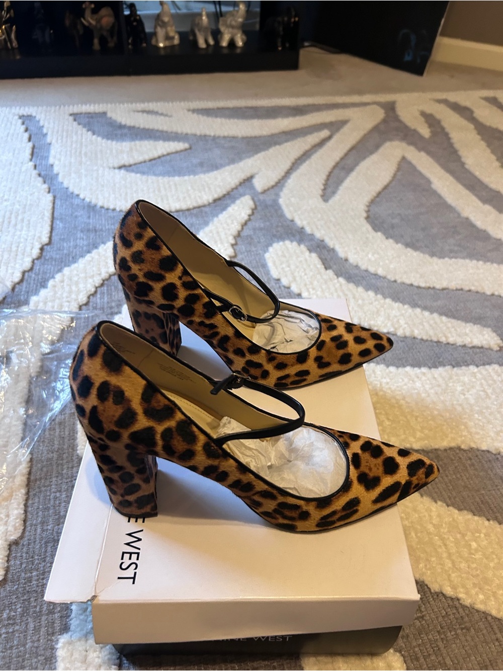 Nine West Leopard Print Pointed Toe Slingback Heels - Picture 6 of 8